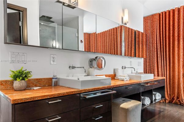 Bathroom, Dual Sink Vanities, Interior, Wood Texture Flooring