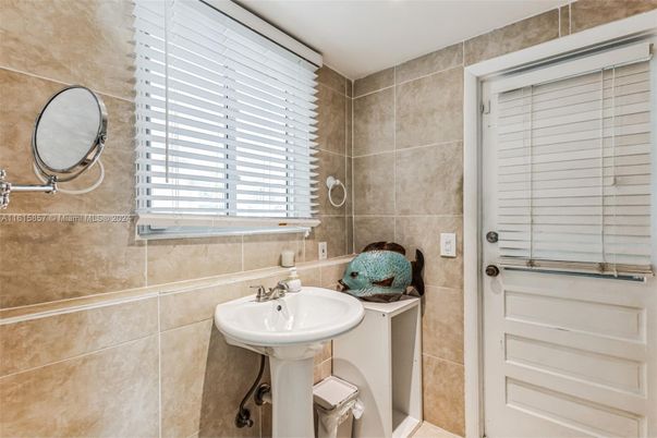 Bathroom, Interior