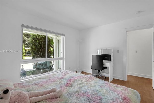 Bedroom, Home Office, Interior, Wood Texture Flooring
