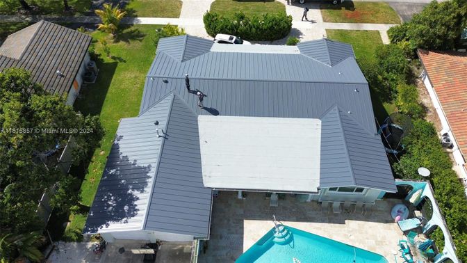 Exterior, Drone