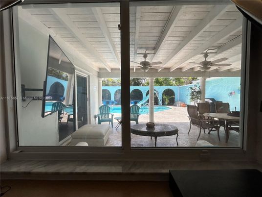 Dining room, Interior
