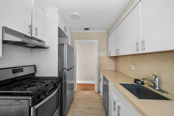 Interior, Kitchen, Recessed Lighting, Stainless Steel Appliances, Wood Texture Flooring