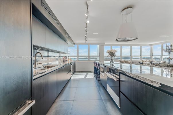 Interior, Kitchen, Pendant Lights, Water