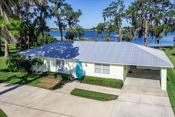 Exterior, Water