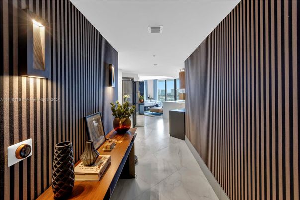 Interior, Marble, Recessed Lighting
