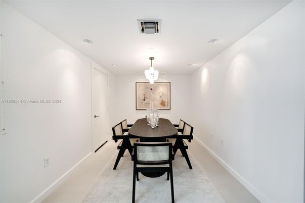 Chandelier, Dining room, Interior, Recessed Lighting