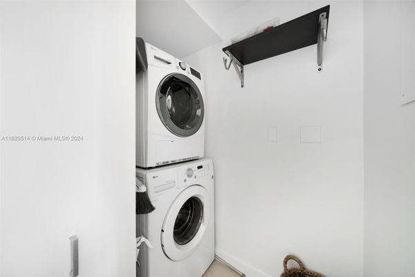 Interior, Utility Closets, Washer