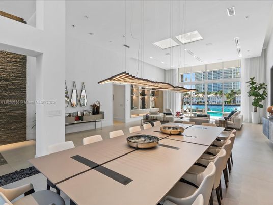 Dining room, Interior, Pendant Lights, Recessed Lighting, Water