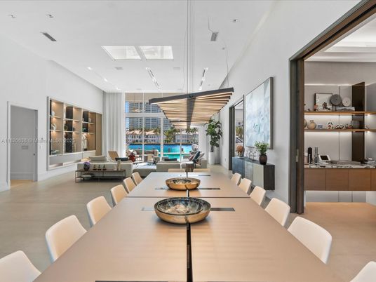 Dining room, Interior, Living room, Pendant Lights, Recessed Lighting, Water