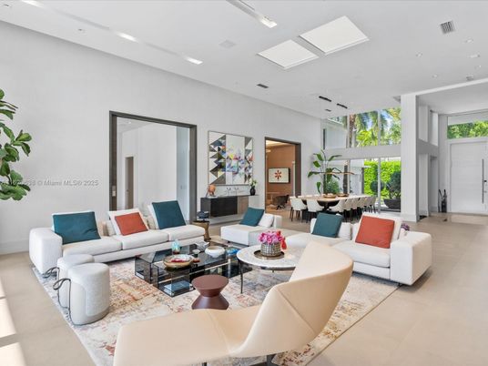Dining room, Interior, Living room, Recessed Lighting