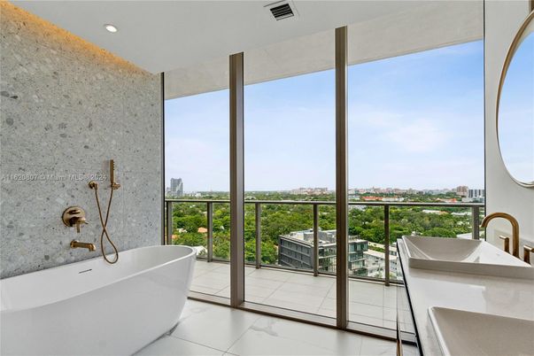 Bathroom, Free Standing Baths, Interior, Marble, Recessed Lighting