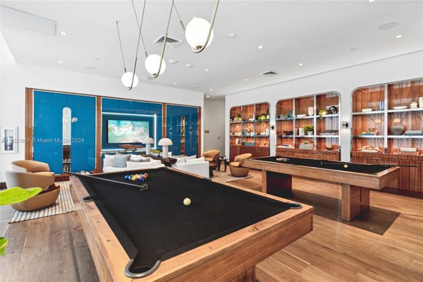 Billiard Table, Game Room, Interior, Living room, Pendant Lights, Recessed Lighting, Wood Texture Flooring