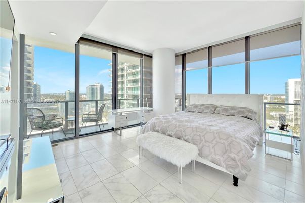 Bedroom, Interior, Marble, Recessed Lighting, Water