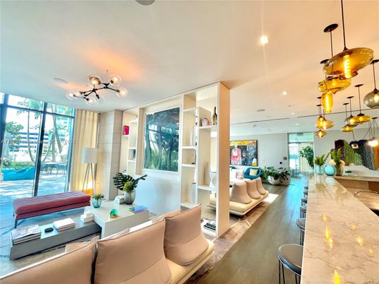 Interior, Living room, Pendant Lights, Recessed Lighting, Wood Texture Flooring