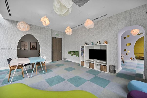 Dining room, Interior, Pendant Lights