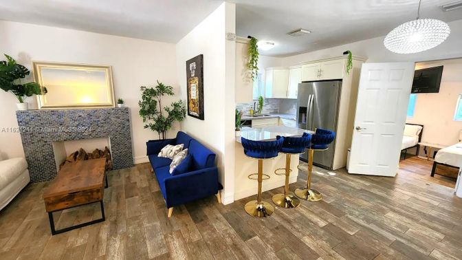Interior, Kitchen, Living room, Pendant Lights, Stainless Steel Appliances, Wood Texture Flooring