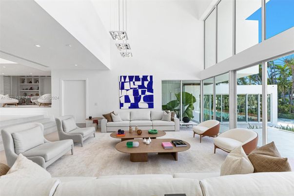 Interior, Living room, Pendant Lights, Recessed Lighting