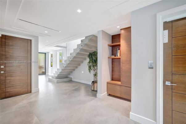 Elevator, Interior, Recessed Lighting