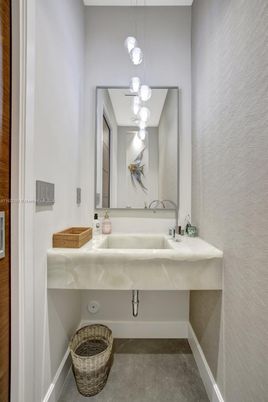 Bathroom, Interior, Pendant Lights