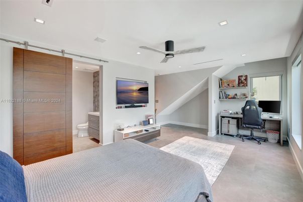 Bedroom, Home Office, Interior, Recessed Lighting