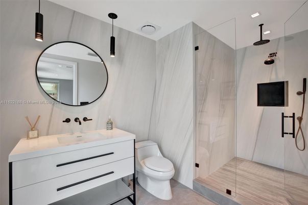Bathroom, Glass Shower, Interior, Pendant Lights, Recessed Lighting