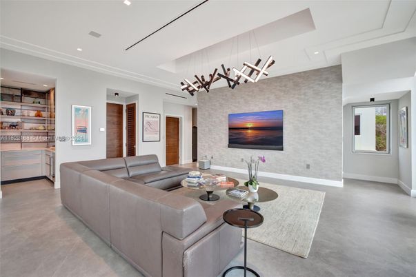 Interior, Living room, Pendant Lights, Recessed Lighting