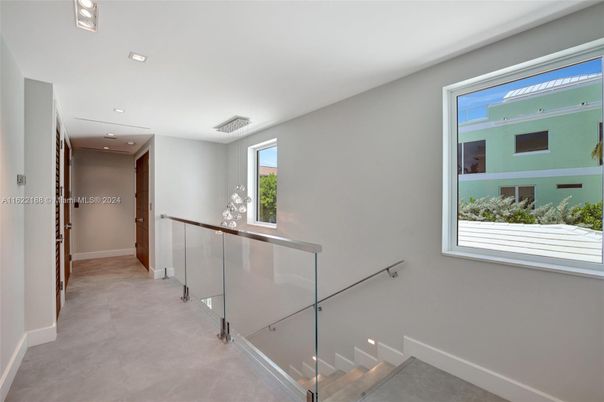 Interior, Recessed Lighting