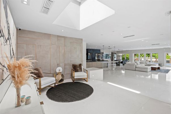 Interior, Living room, Pendant Lights, Recessed Lighting