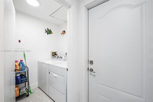 Interior, Recessed Lighting, Washer