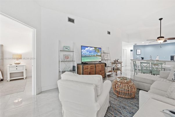 Dining room, Interior, Living room, Recessed Lighting