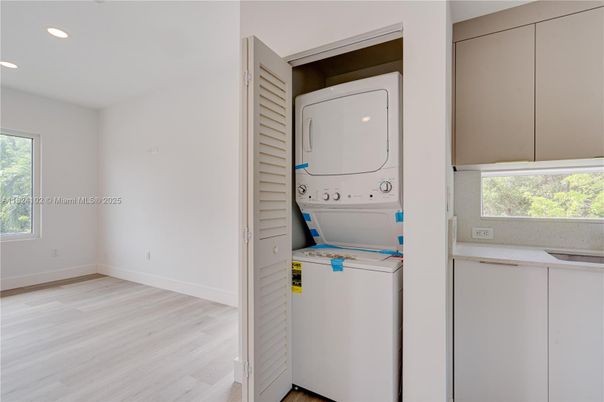 Interior, Recessed Lighting, Utility Closets, Washer, Wood Texture Flooring