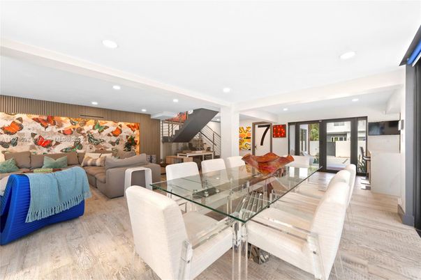 Dining room, Interior, Living room, Piano, Recessed Lighting, Wood Texture Flooring