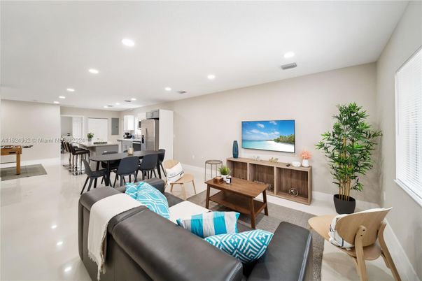 Dining room, Interior, Kitchen, Living room, Recessed Lighting, Stainless Steel Appliances