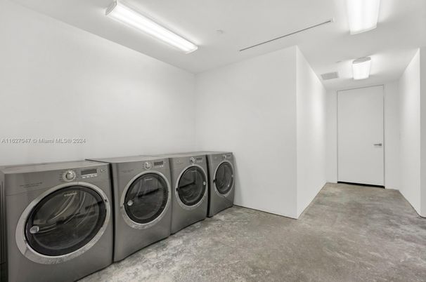 Interior, Washer