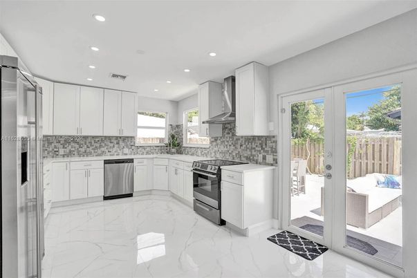 Interior, Kitchen, Marble, Recessed Lighting, Stainless Steel Appliances