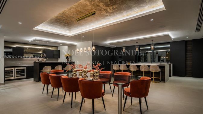 Dining room, Interior, Kitchen, Pendant Lights, Recessed Lighting