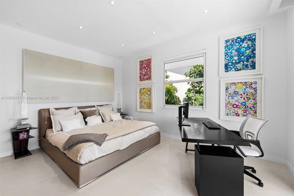Bedroom, Home Office, Interior, Recessed Lighting