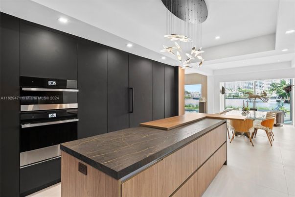 Dining room, Interior, Kitchen, Pendant Lights, Recessed Lighting, Stainless Steel Appliances