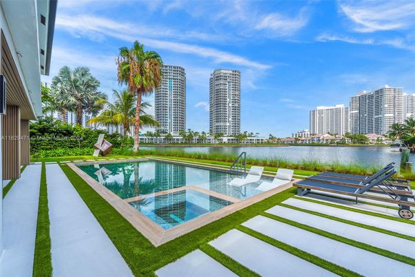 Water, Exterior, Pool, Other