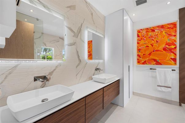 Bathroom, Dual Sink Vanities, Interior, Marble Walls, Recessed Lighting