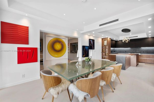 Dining room, Interior, Kitchen, Pendant Lights, Recessed Lighting