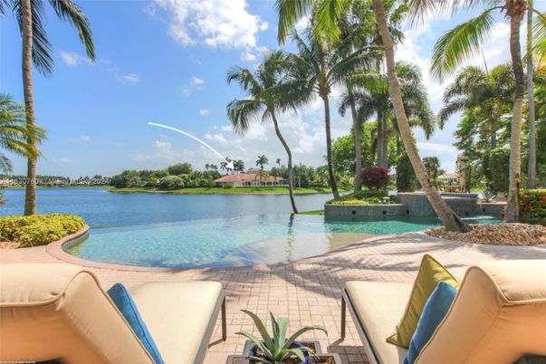 Exterior, Lake, Pool