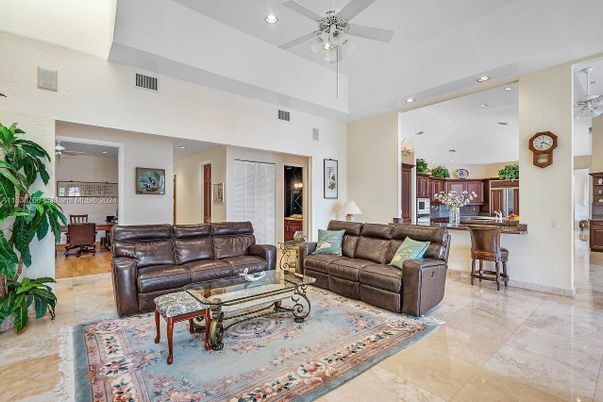 Interior, Kitchen, Living room, Recessed Lighting, Stainless Steel Appliances