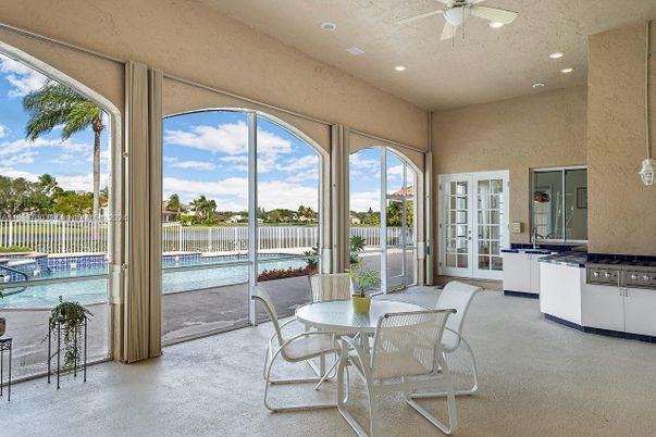Interior, Recessed Lighting, Sun Room