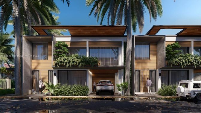 Exterior, Facade, Modern