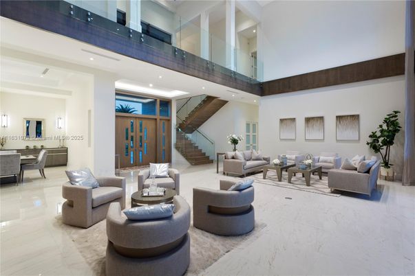 Dining room, Interior, Living room, Marble, Recessed Lighting
