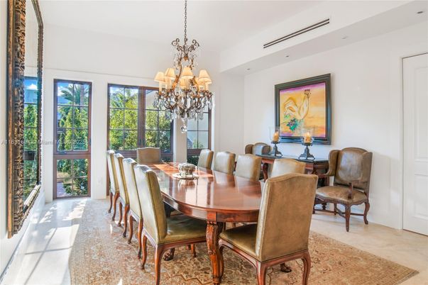 Chandelier, Dining room, Interior