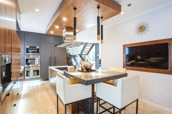 Interior, Kitchen, Pendant Lights, Recessed Lighting, Stainless Steel Appliances