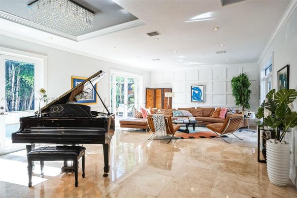 Interior, Living room, Piano, Recessed Lighting