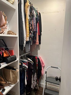 Interior, Walk-in Closets